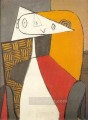 Figura Mujer Sentada 1930 cubista Pablo Picasso